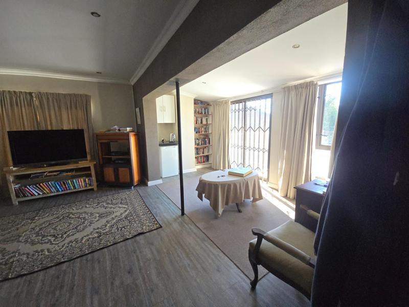 5 Bedroom Property for Sale in Lochnerhof Western Cape